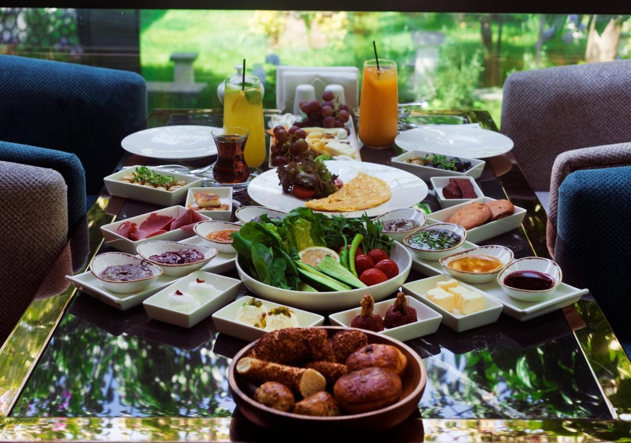 No2 Hotel By Suekrue อดาลาร์ ภายนอก รูปภาพ