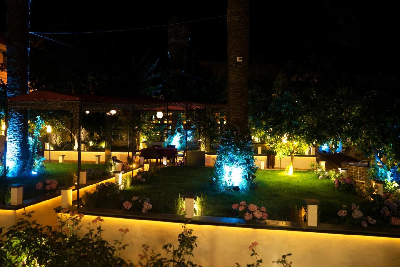 No2 Hotel By Suekrue อดาลาร์ ภายนอก รูปภาพ