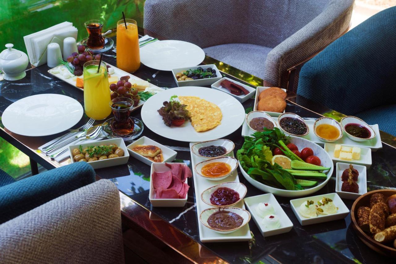 No2 Hotel By Suekrue อดาลาร์ ภายนอก รูปภาพ
